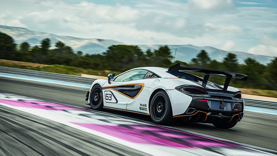 McLaren подготовил суперкар 570S для гоночного трека